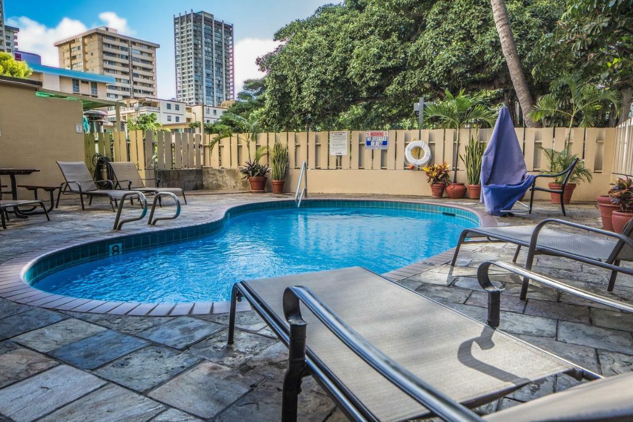 Beautiful Studio In The Heart Of Vibrant Waikiki Honolulu Exteriör bild