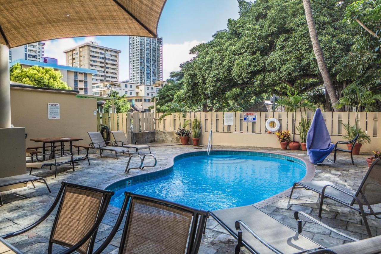 Beautiful Studio In The Heart Of Vibrant Waikiki Honolulu Exteriör bild